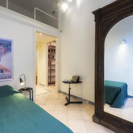 Lägenhet Quattro Cantoni House *